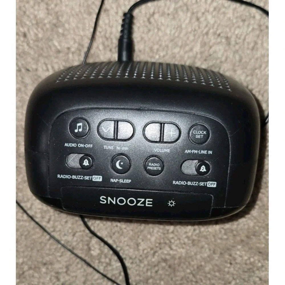 Capello Alarm Clock with AM/FM Radio Digital Black, No Box Radio &‎ Clock works